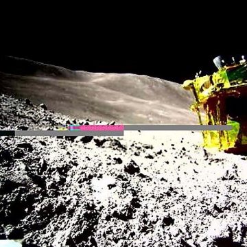 Japonya’nın uzay aracı Ay gecesinde hayatta kalmayı başardı