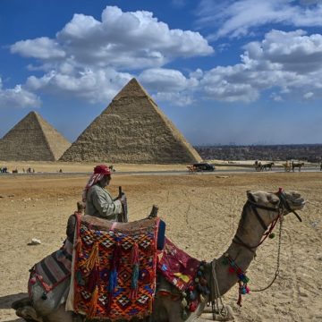 Dünyanın yedi harikasından biri: Giza piramitleri